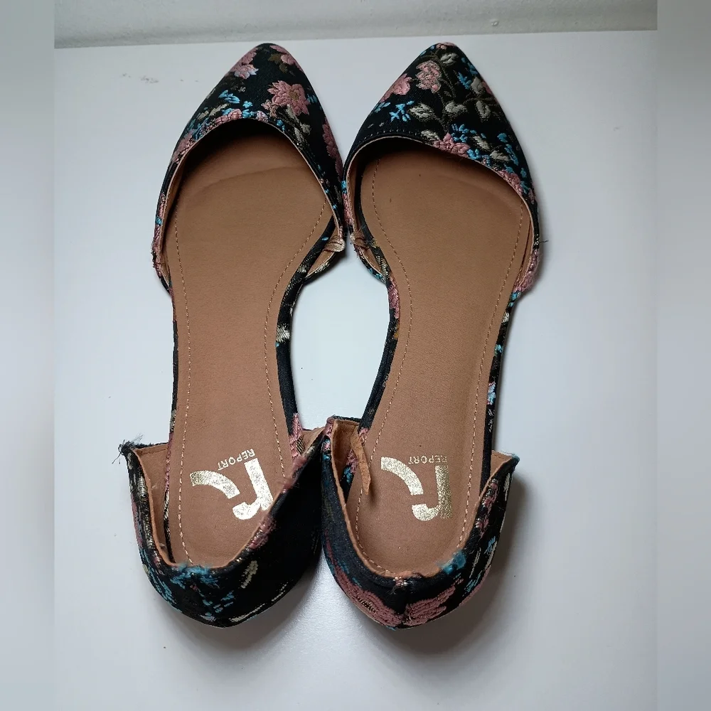 Women's Report Fabric Flats Size 7.5 M